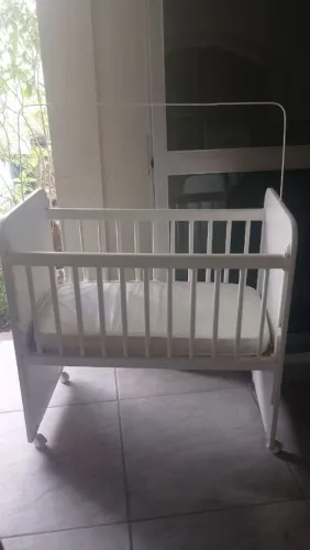 Vende-se mini berço 