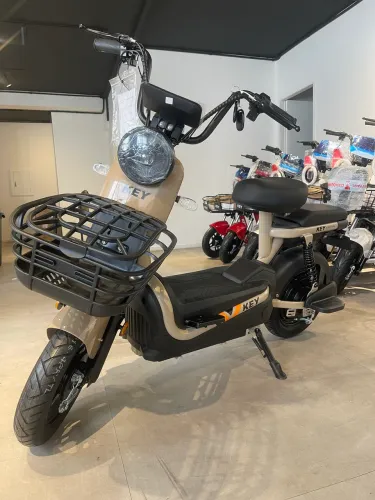 Scooter elétrica KEY 800W Novo