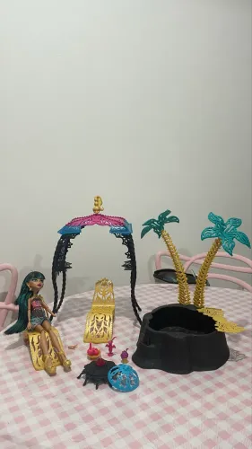 Cleo De Nile e Playset Oasis Deserto assustador