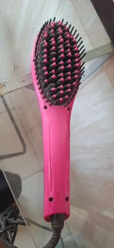 Escovas de cabelo elétrica funcionando perfeitamente