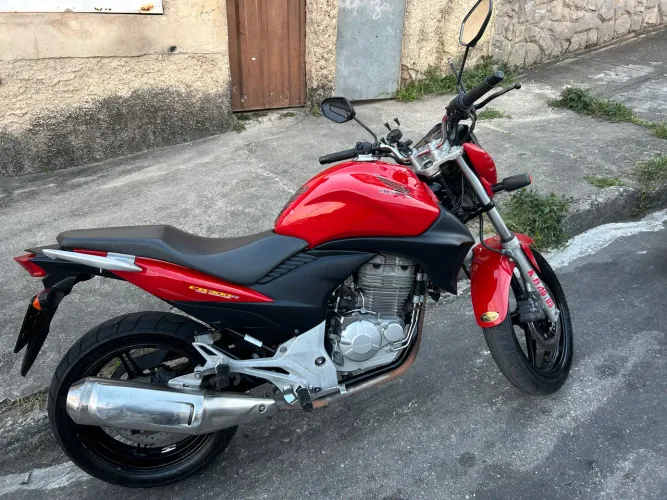 Honda CB 300r 2012