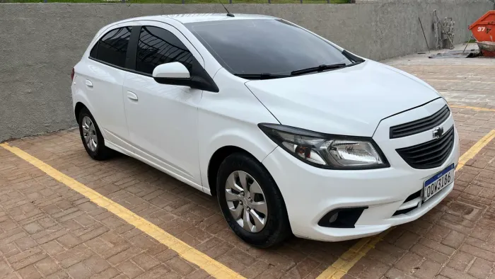 Chevrolet Onix JOY Hatch 1.0 8V Flex Mec. 4P 2019