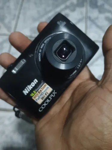 Câmera Nikon 16 megapixels