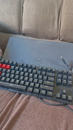 Notebook Dell Inspiron i15-3501 + Teclado Gamer Mecânico HyperX Alloy FPS