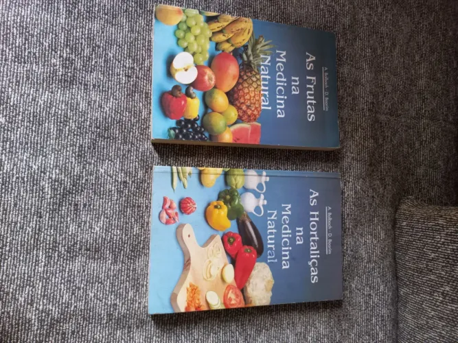 2 livros:As frutas e as hortaliças na medicina natural  / A.Balbach D.Boarim