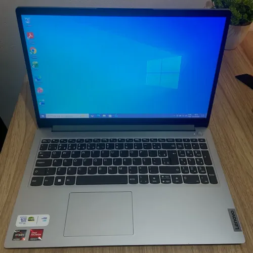 AMD Ryzen 5-7520U / 8gb DDR5 / 256gb NVMe
