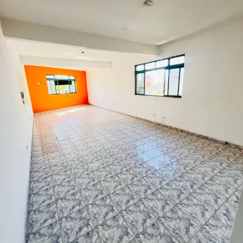 Aluga-se salas comerciais
