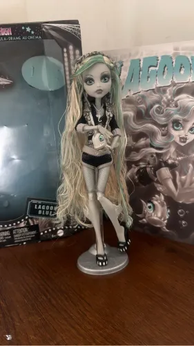 Monster High Lagoona Blue Reel Drama
