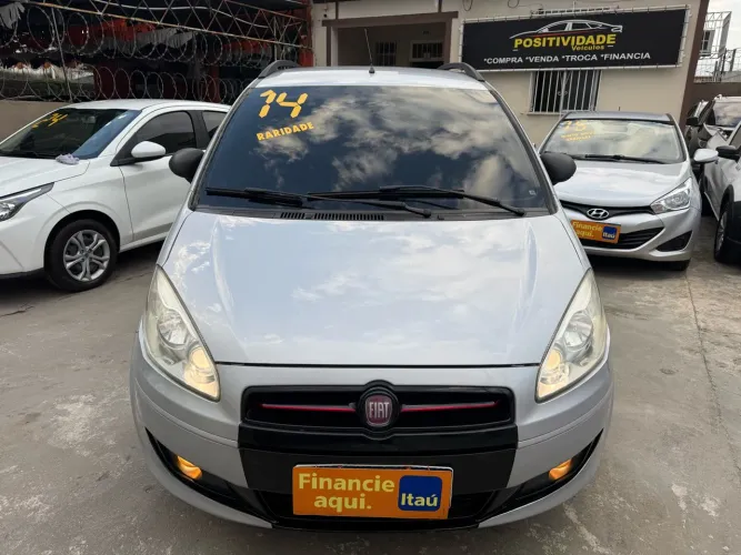 Fiat Idea Attractive 1.4 Fire Flex 8V 5P 2014