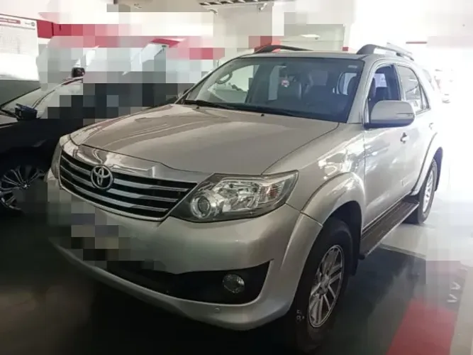Toyota Hilux SW4 SR 4X2 2.7/ 2.7 Flex 16V Aut. 2012