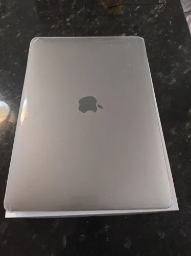 MacBook Air M1 seminovo, extremamente conservado