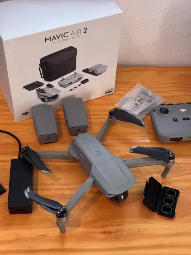 DJI mavic Air 2 combo