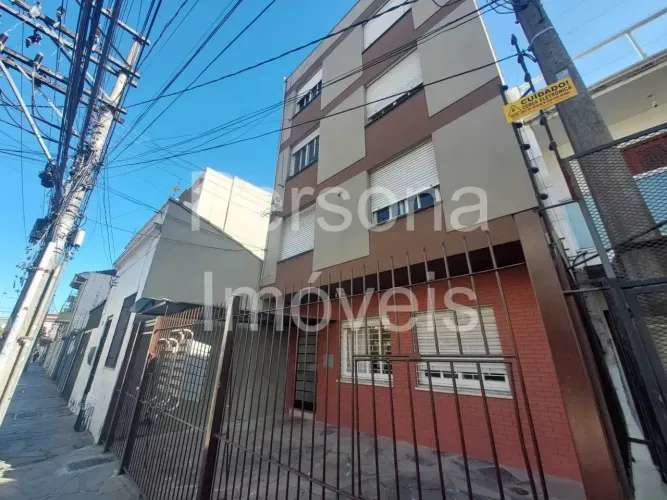 JK com PÁTIO na Rua Luiz Afonso - Cidade Baixa - Porto Alegre - RS