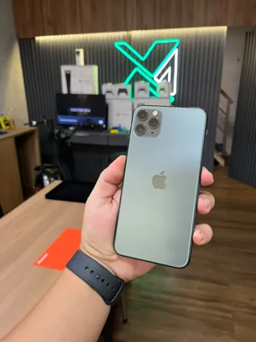 iPhone 11 Pro maxx sem detalhes e garantia / venha para melhor loja