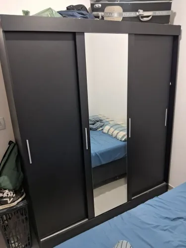 Guarda Roupa com Vidro