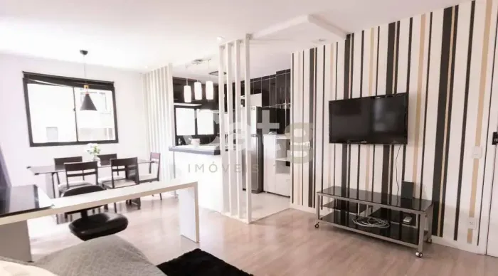 Apartamento 81m² para aluguel com 2 suítes na Vila Olímpia.