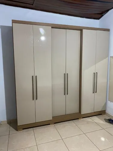 Guarda roupa de casal em MDF 