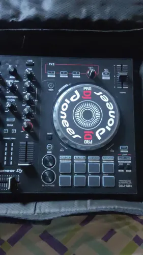 Controladora Pioneer DDJ SB3