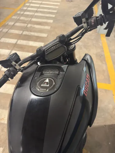 Ducati do Batman lindíssima !!!!