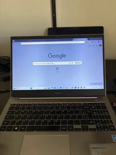 Notebook Samsung Book E20 Celeron 4GB SSD