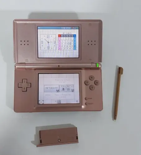 Nintendo DS Lite Rose Gold - Funcionando (LEIA)