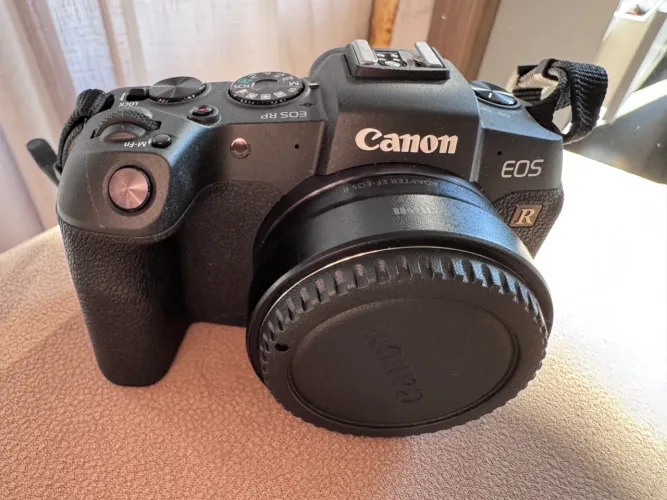 Canon EOS RP Full Frame ? PRATICAMENTE NOVA (~50 disparos)