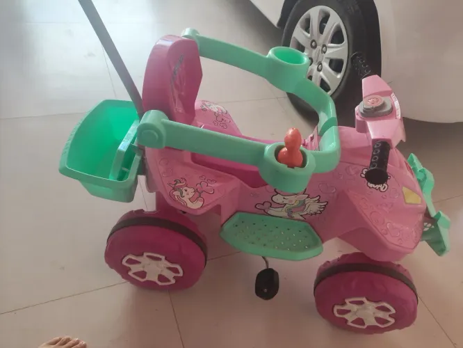 Carrinho de passeio infantil quadriciclo 