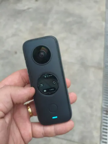 Câmera Insta360 ONE X2