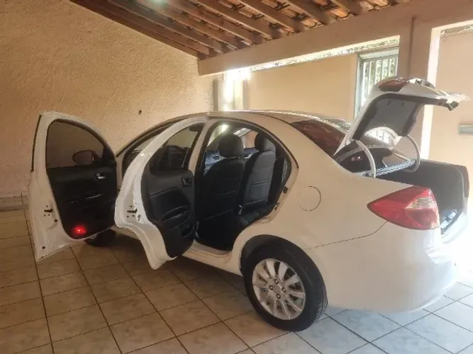 JAC J3 Turin Sedan 1.4 16V 4P Mec. 2014
