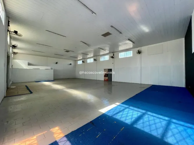 Barracão para alugar, 290 m² por R$ 5.500/mês - Pacaembu - Cascavel/PR
