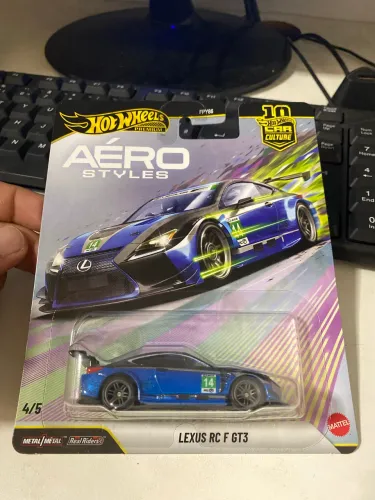 Hot wheels premium car cultura Lexus RC F GT3