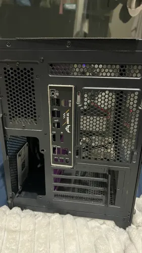 ? Gabinete PC Purple Edition