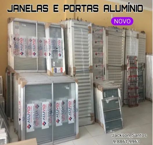 Portas de Giro em Alumínio - Veneziana, Basculante e Postigo