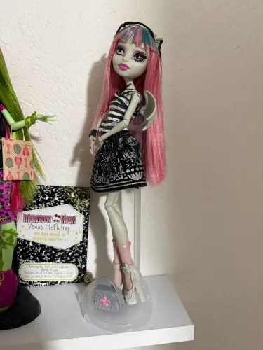Rochelle Goyle Monster High