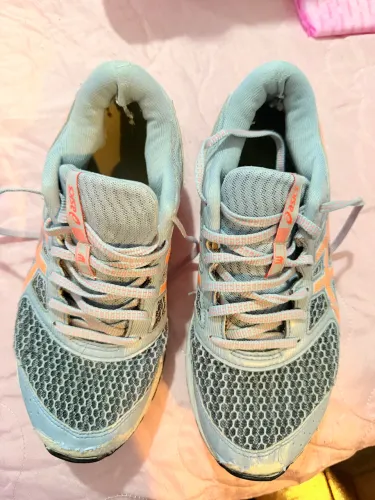 Tênis asics