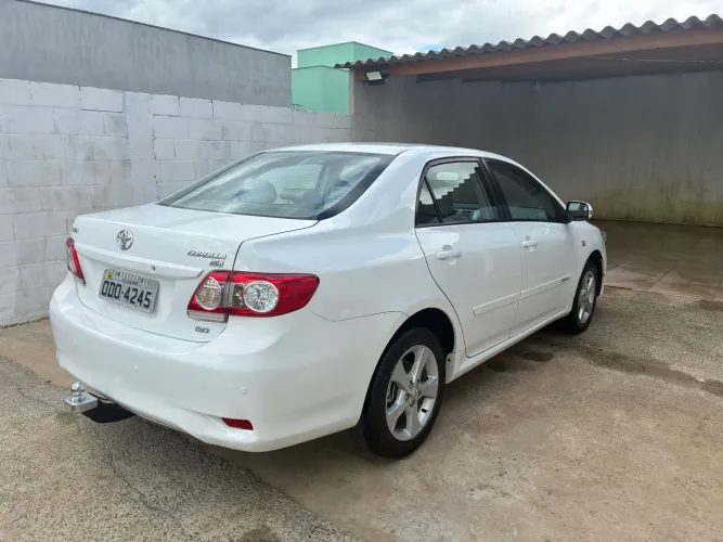 Toyota Corolla XEI 2.0 Flex 16V Aut. 2013