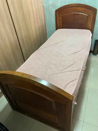 Cama madeira maciça