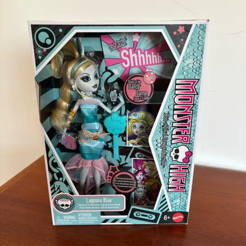 Lagoona Dawn of The Dance Reproduction - Monster High (Lacrada, avarias na caixa)