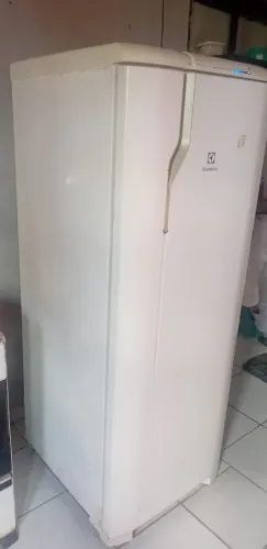 Geladeira eletrolux