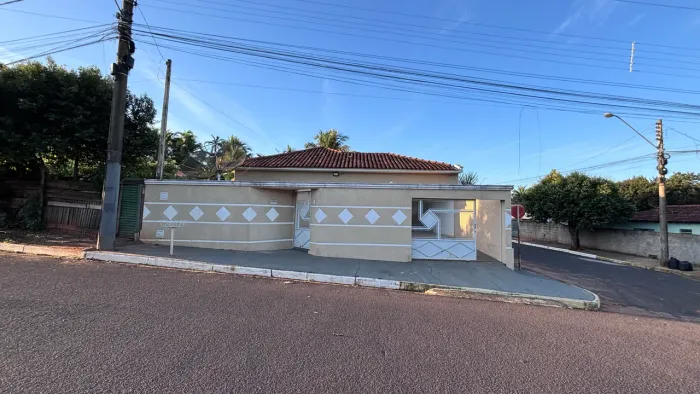 CASA DE ESQUINA
