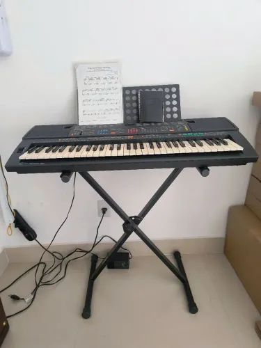 Teclado Yamaha PSR-85 + Suporte X + Fonte Original