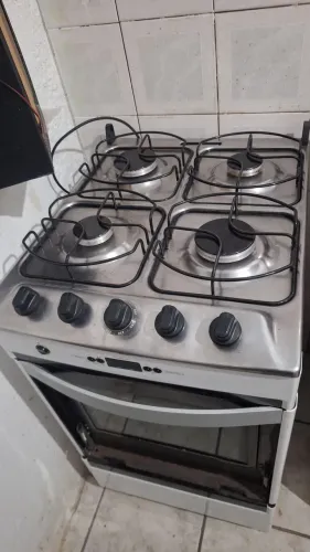 Fogão de 4 bocas