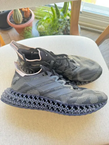 Adidas 4DFWD