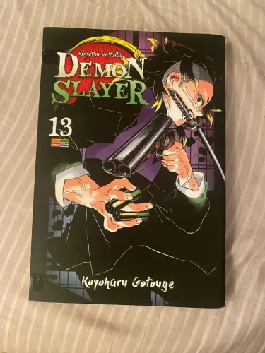 mangá "Demon Slayer" volume 13