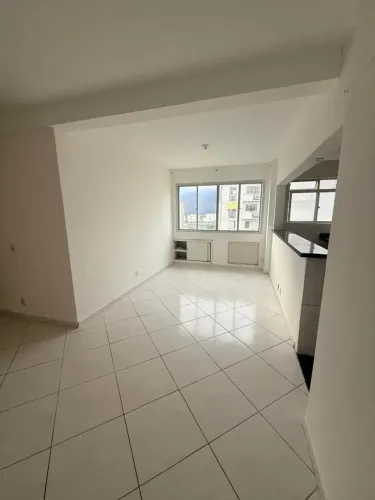 Imóvel para aluguel tem 58 metros quadrados com 2 quartos em Barra da Tijuca - Rio de Jane