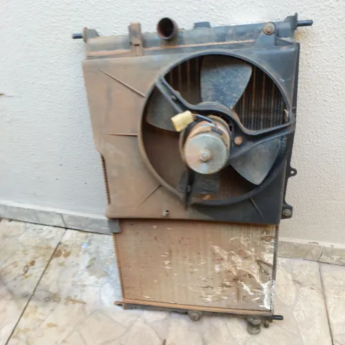 Radiador com ventoinha monza
