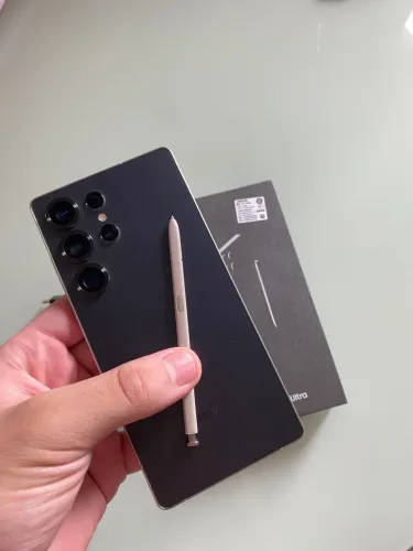 S25 Ultra 256GB Preto Titânio Novo - Apenas 5 Meses de Uso