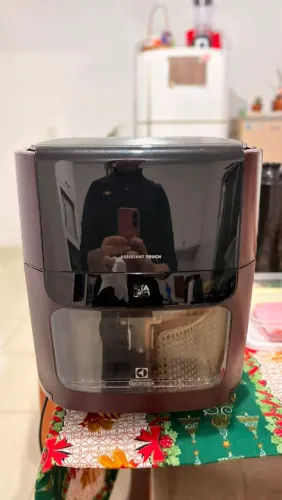 Vendo Air Fryer semi nova