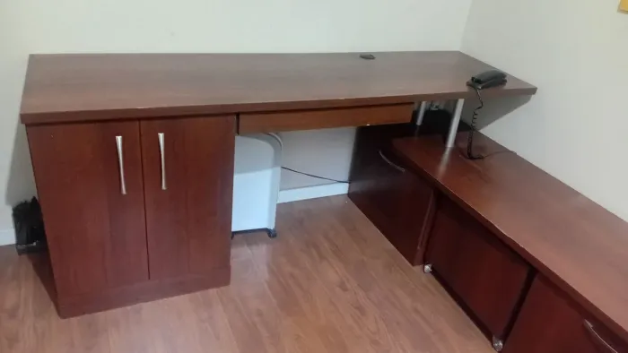 Mesa/escrivaninha