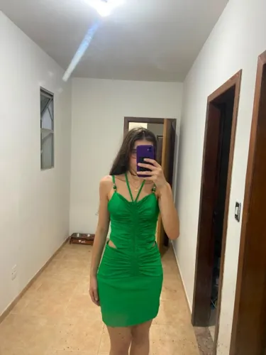 Vestido curto - verde bandeira
